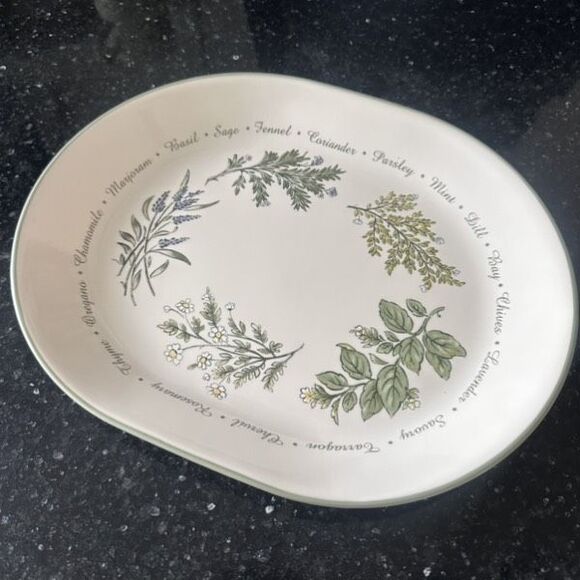 Vintage Corelle Thymeless Herbs Platter Oval Serving Platter 12"x9-3/4" USA - Picture 1 of 10